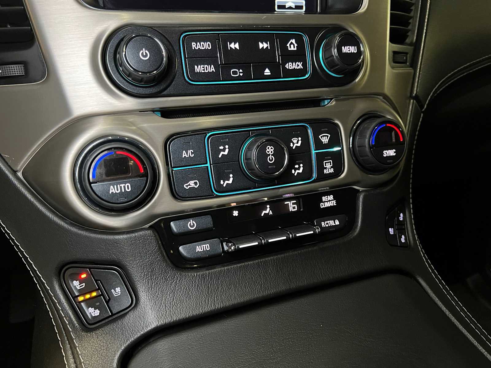 Used 2017 GMC Yukon Denali image 32