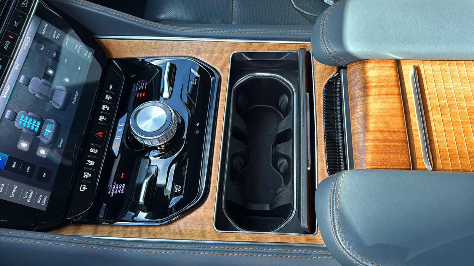 Used 2022 Jeep Grand Wagoneer Series II image 22