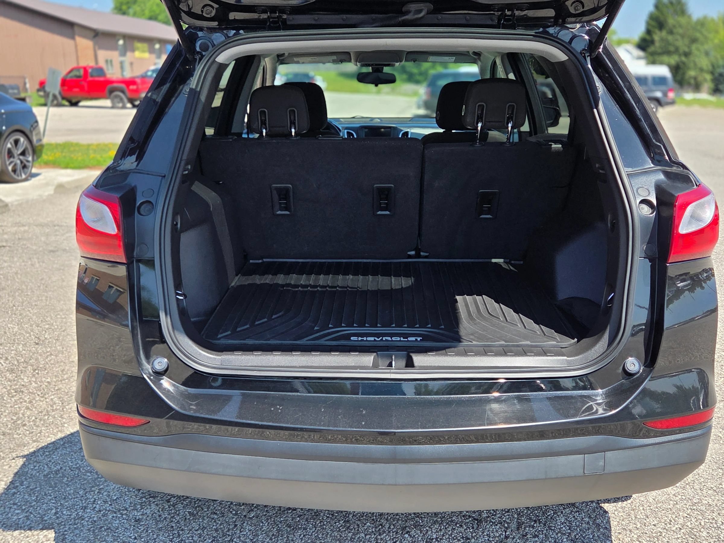 Used 2019 Chevrolet Equinox LS w/ LS Convenience Package FWD image 20