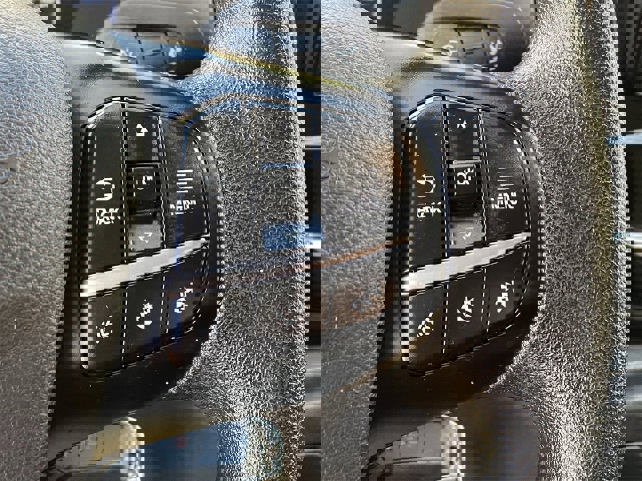 Used 2023 Ford Transit 350 XLT image 31