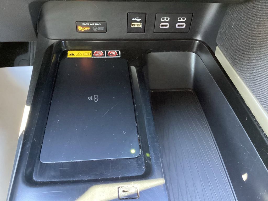 Used 2025 Toyota Camry LE FWD image 18