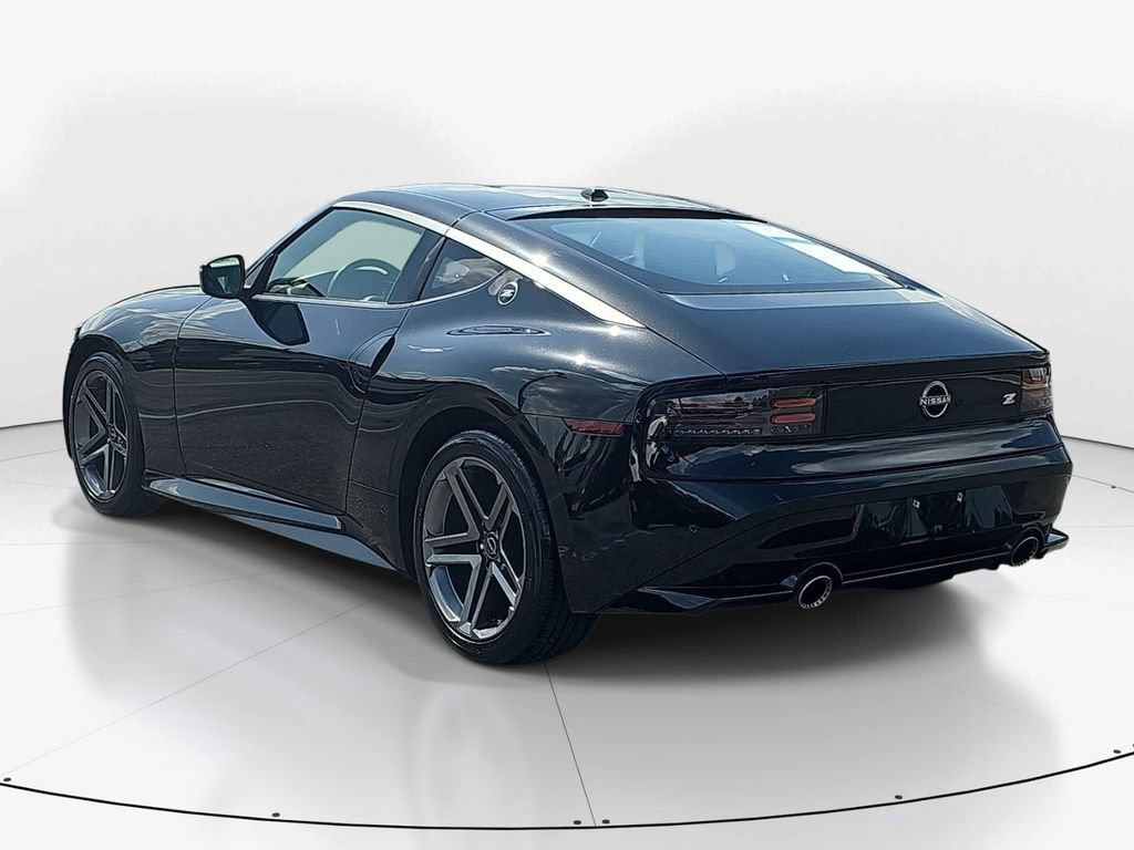 Used 2025 Nissan Z Performance w/ Floor Mat Package RWD image 8