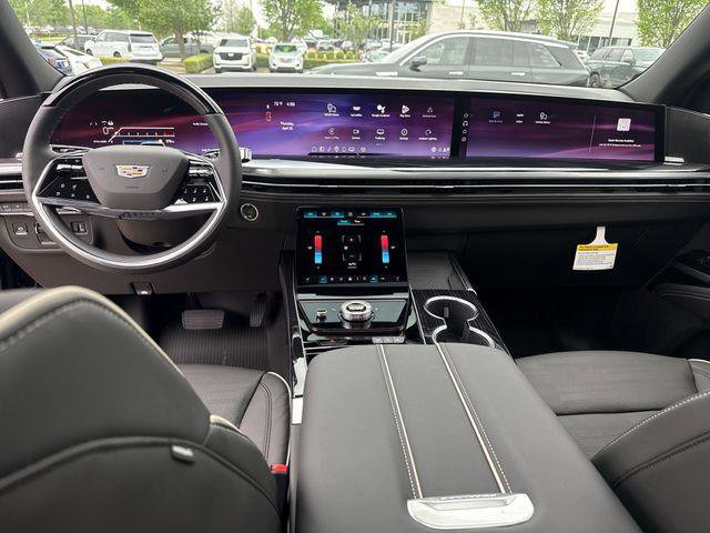 New 2026 Cadillac Escalade ESV Sport w/ Touring Package AWD/4WD image 21