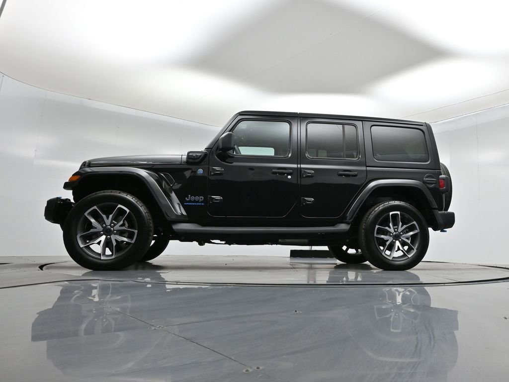 Used 2024 Jeep Wrangler Unlimited AWD/4WD image 50