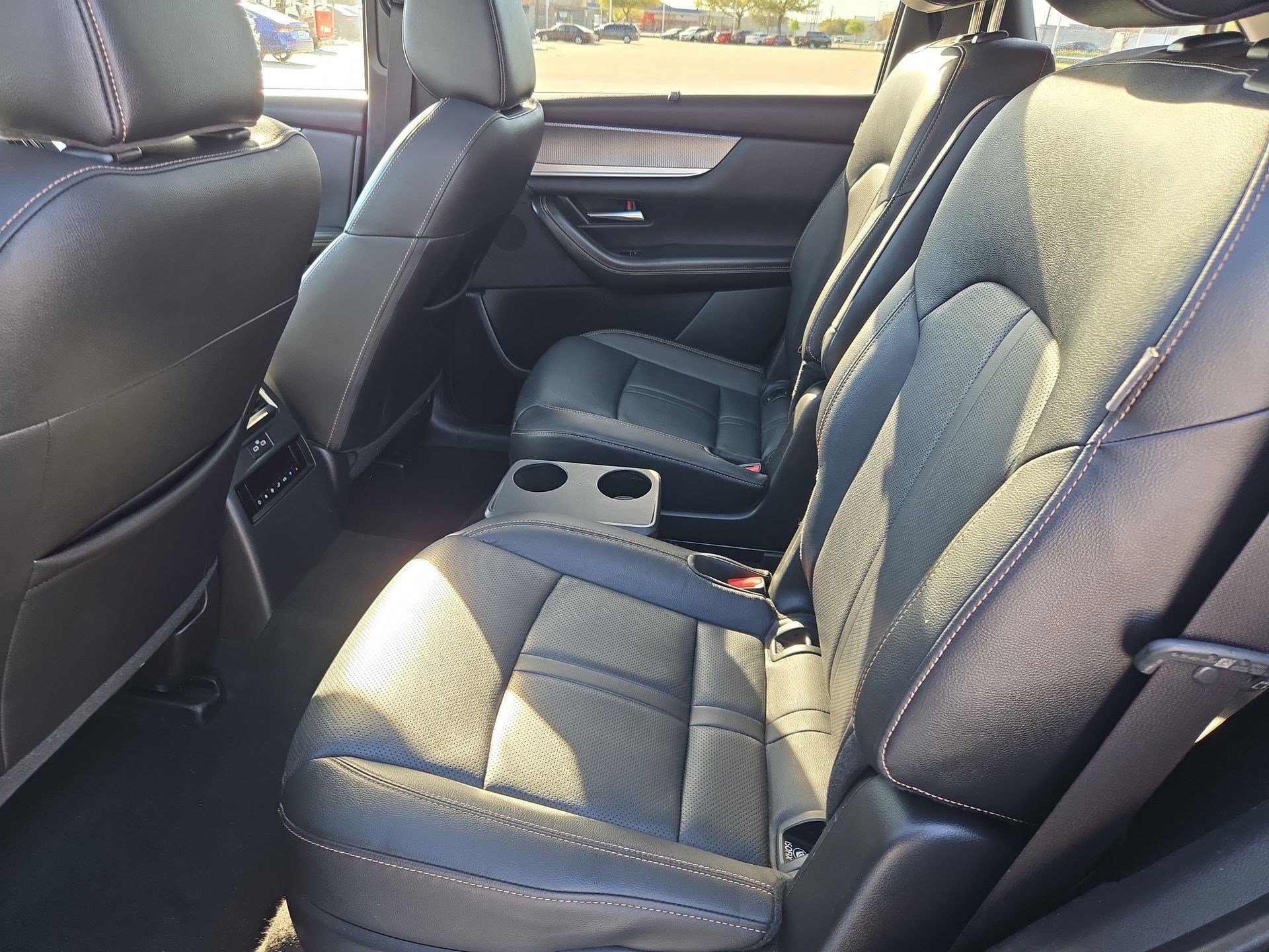 Used 2024 MAZDA CX-90 3.3 Turbo w/ Premium Package image 29