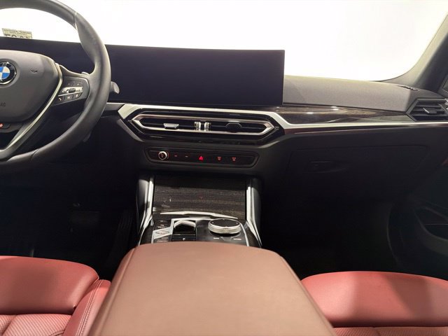 Certified 2023 BMW 330i xDrive Sedan w/ Premium Package AWD/4WD image 35