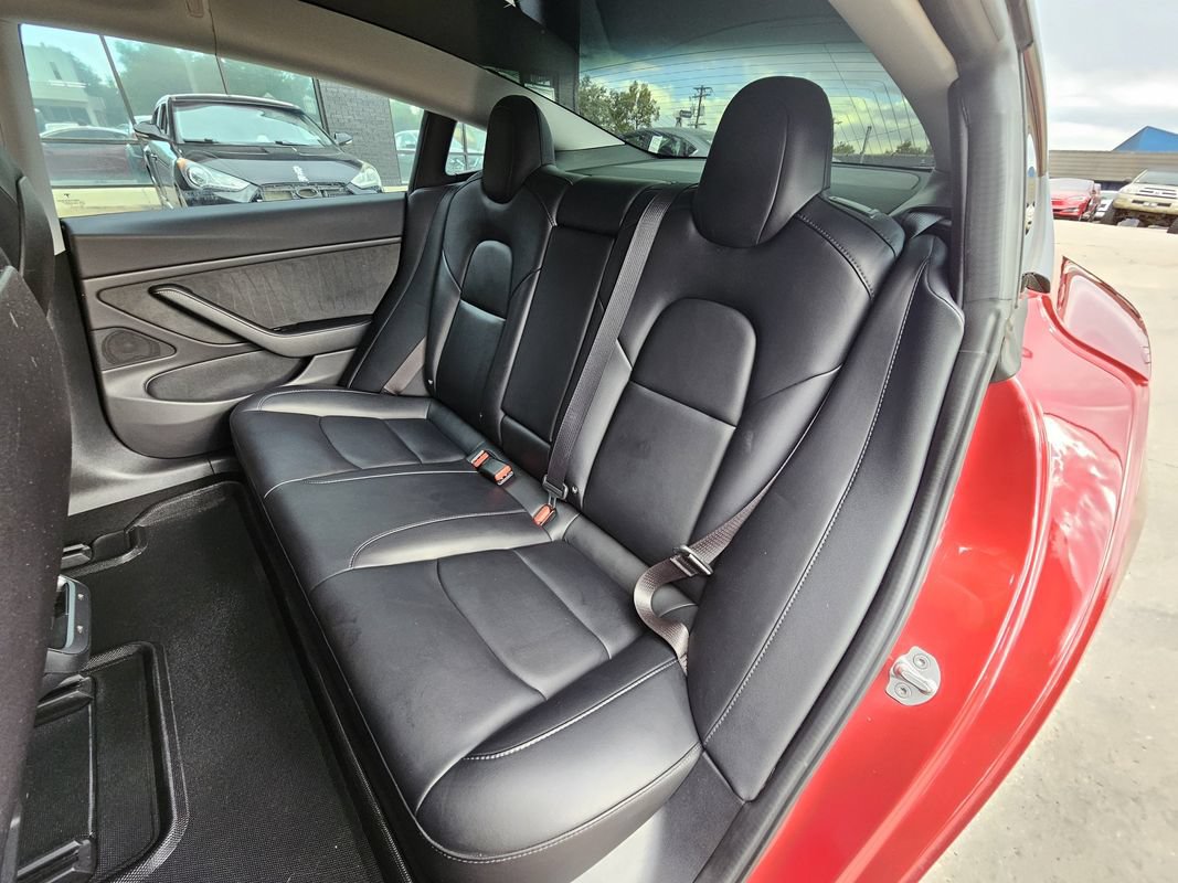 Used 2018 Tesla Model 3 Long Range AWD/4WD image 18