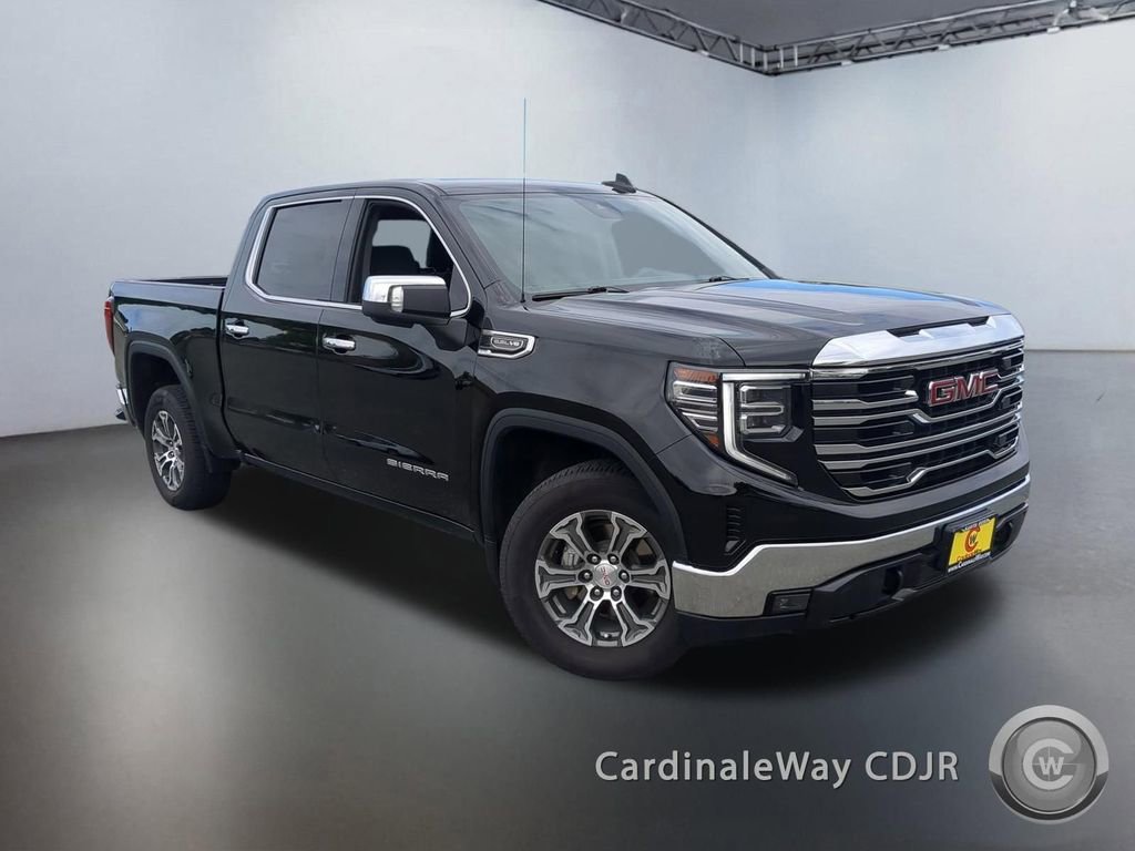 Used 2025 GMC Sierra 1500 SLT RWD image 1