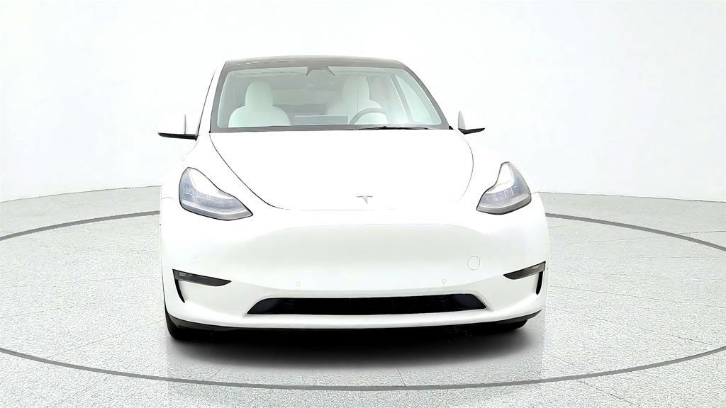 Used 2021 Tesla Model Y Long Range AWD/4WD image 2