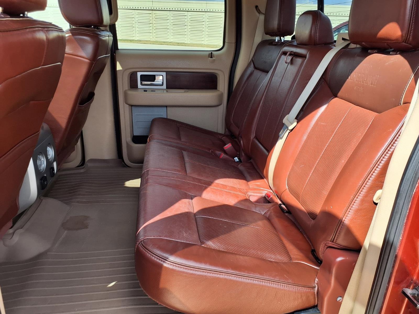 Used 2014 Ford F150 King Ranch w/ King Ranch Luxury Package image 26