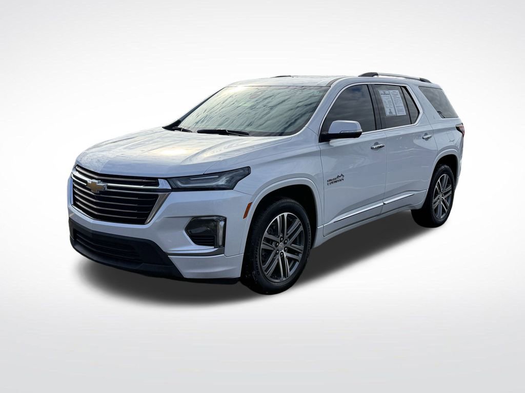 Used 2023 Chevrolet Traverse High Country image 3