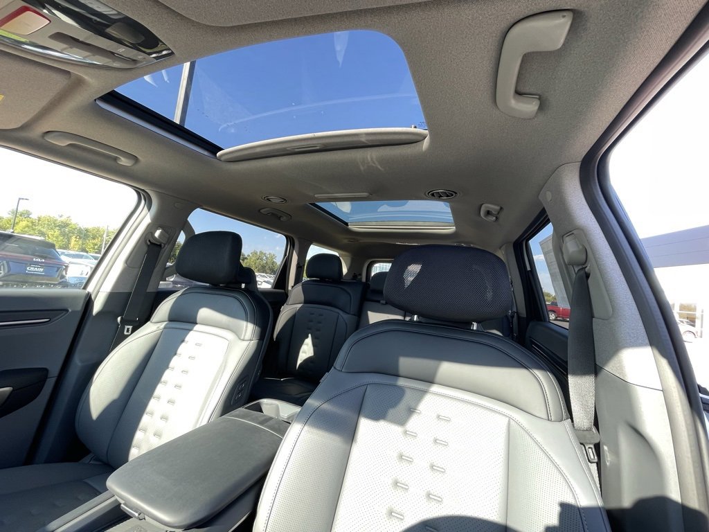 New 2026 Kia EV9 Wind image 3