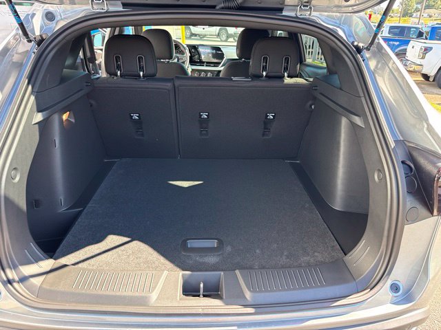 New 2026 Chevrolet Trax RS w/ Sunroof Package FWD image 20