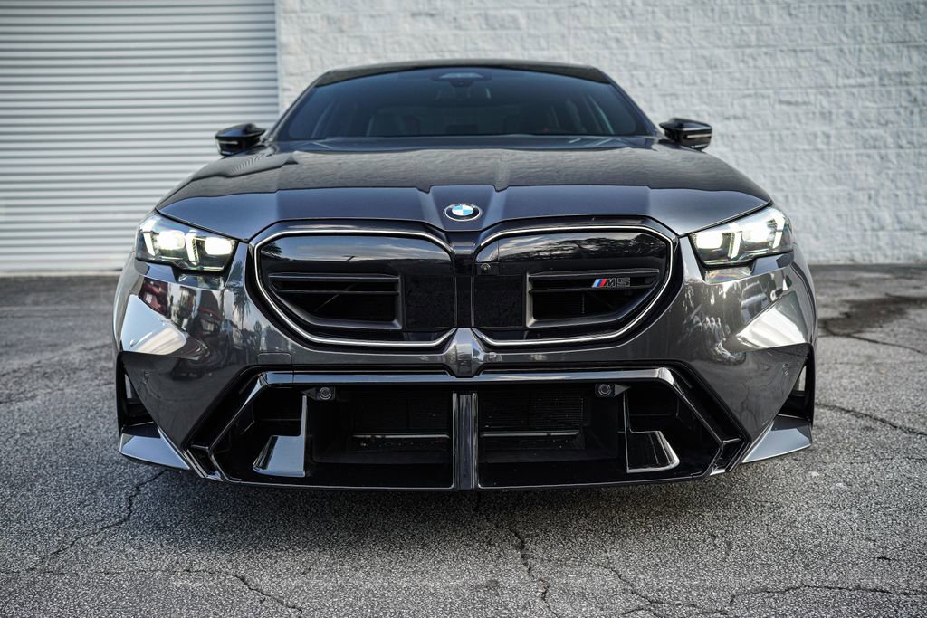 Used 2026 BMW M5 w/ Executive Package AWD/4WD image 4