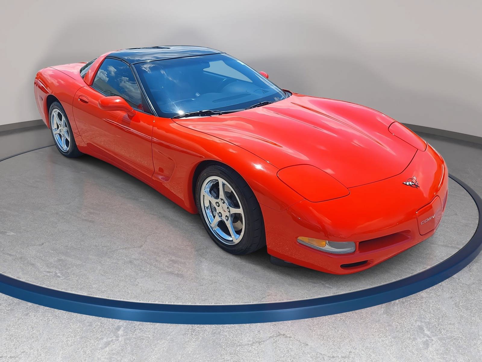 Used 2004 Chevrolet Corvette Coupe w/ Preferred Equipment Group RWD image 3
