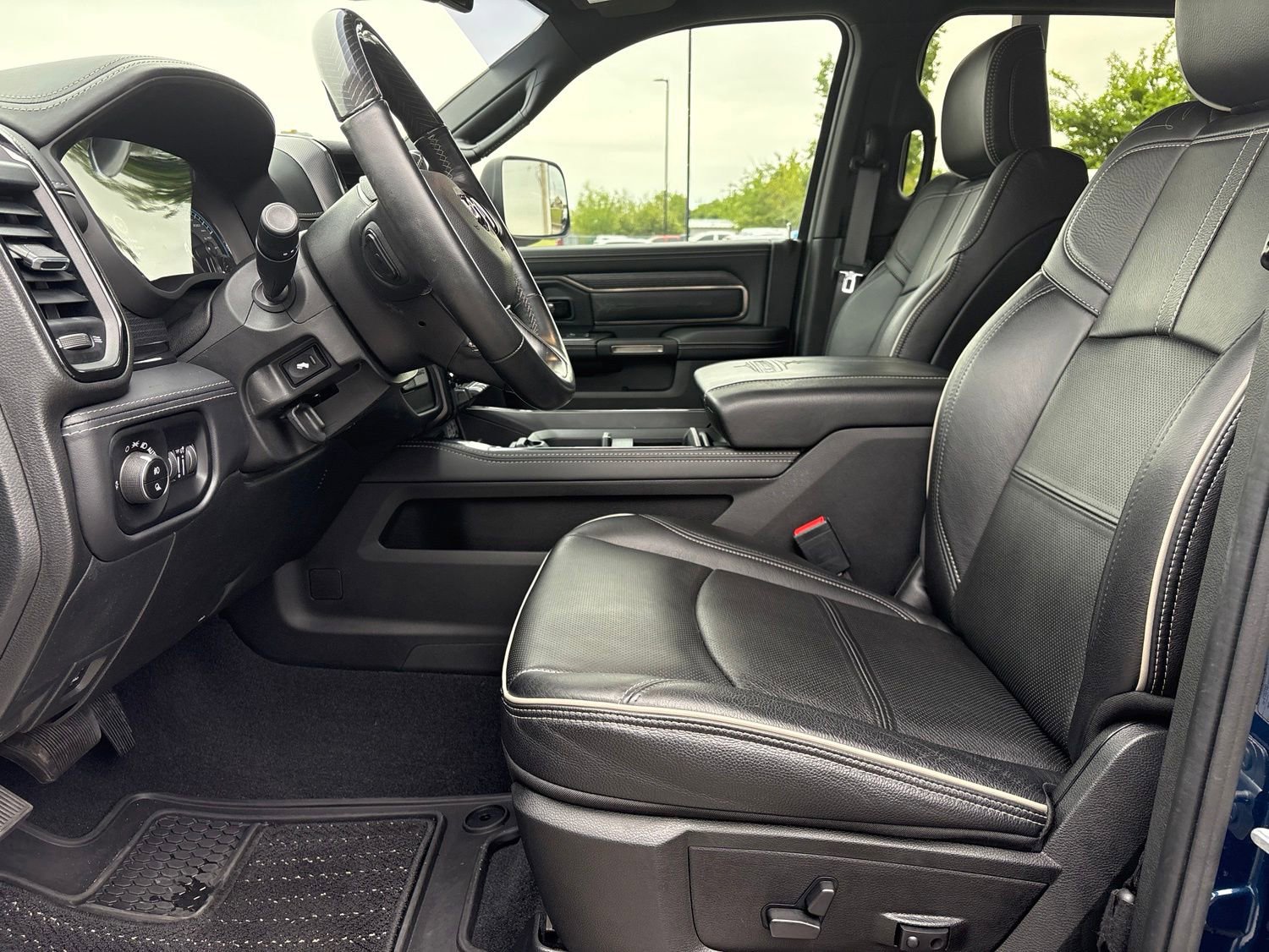 Used 2022 RAM 2500 Limited w/ Night Edition AWD/4WD image 16