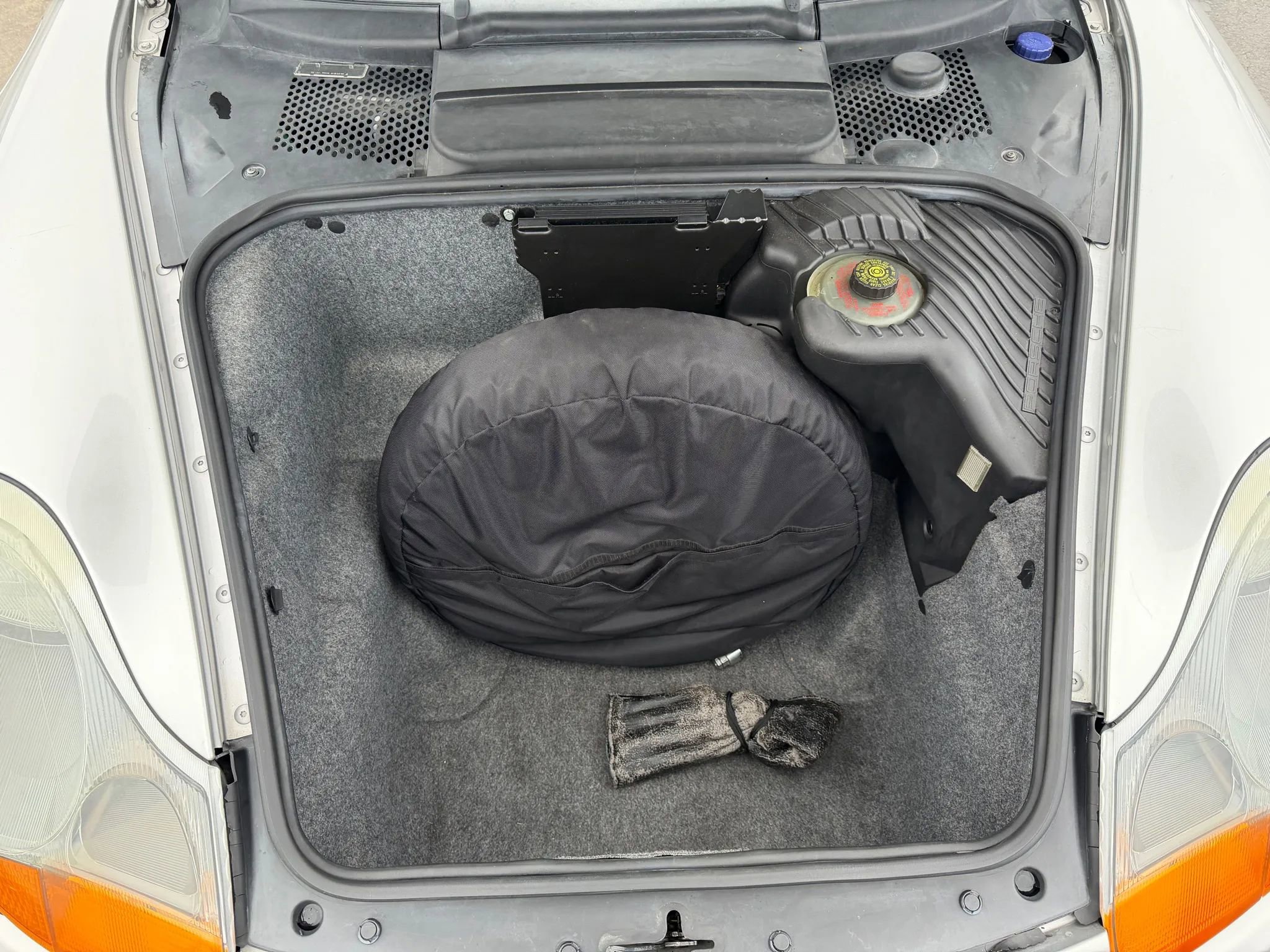 Used 2000 Porsche Boxster S image 38