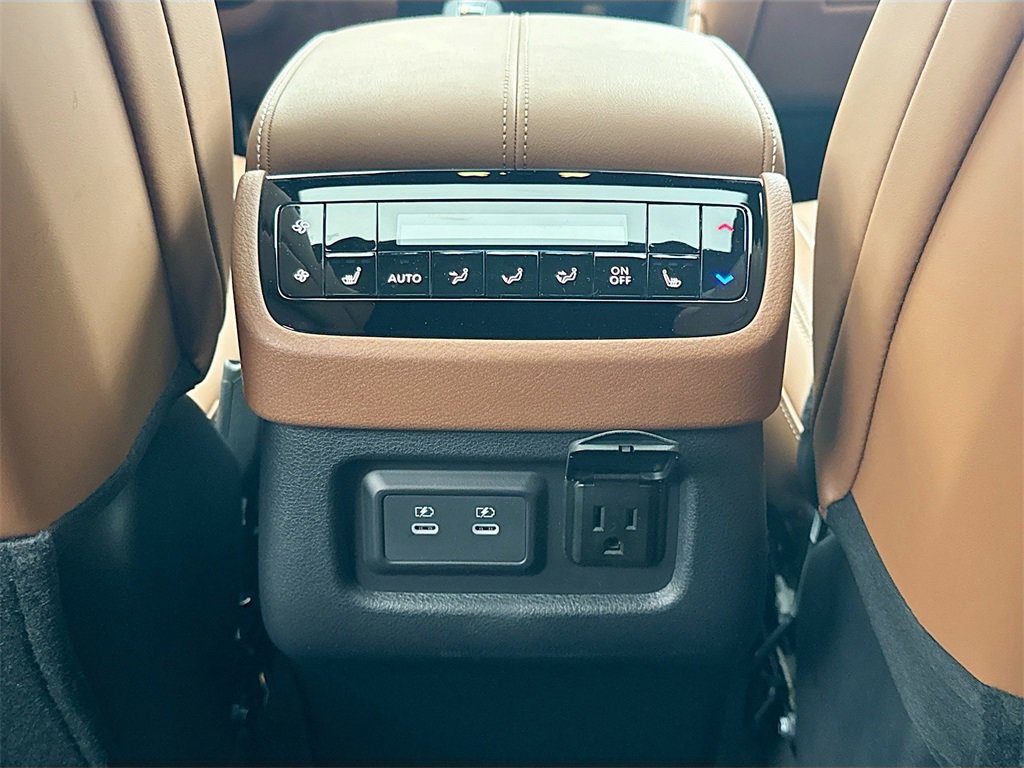 New 2026 INFINITI QX60 Autograph w/ Dark Cargo Package image 27