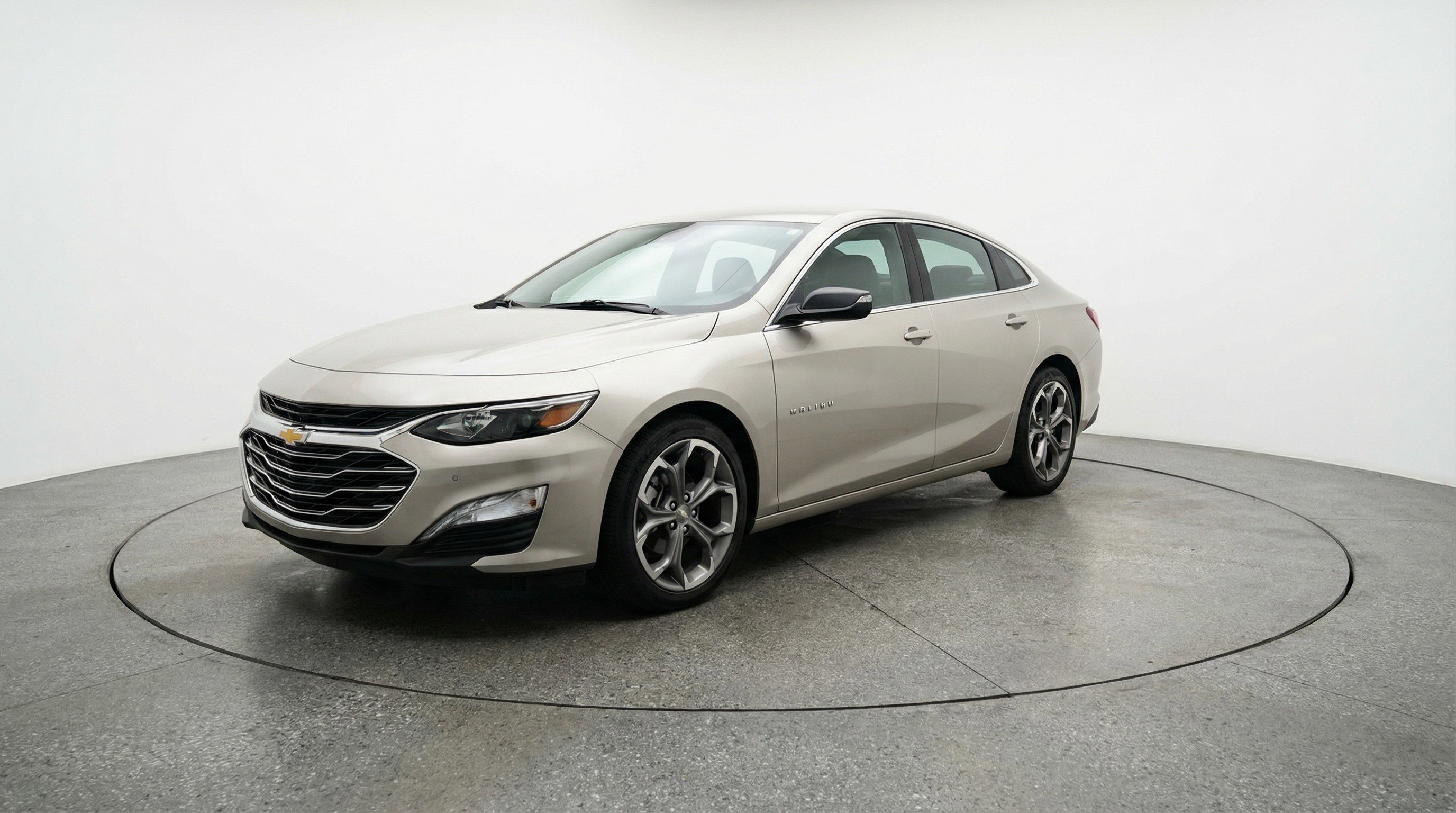 Used 2024 Chevrolet Malibu LT FWD image 3