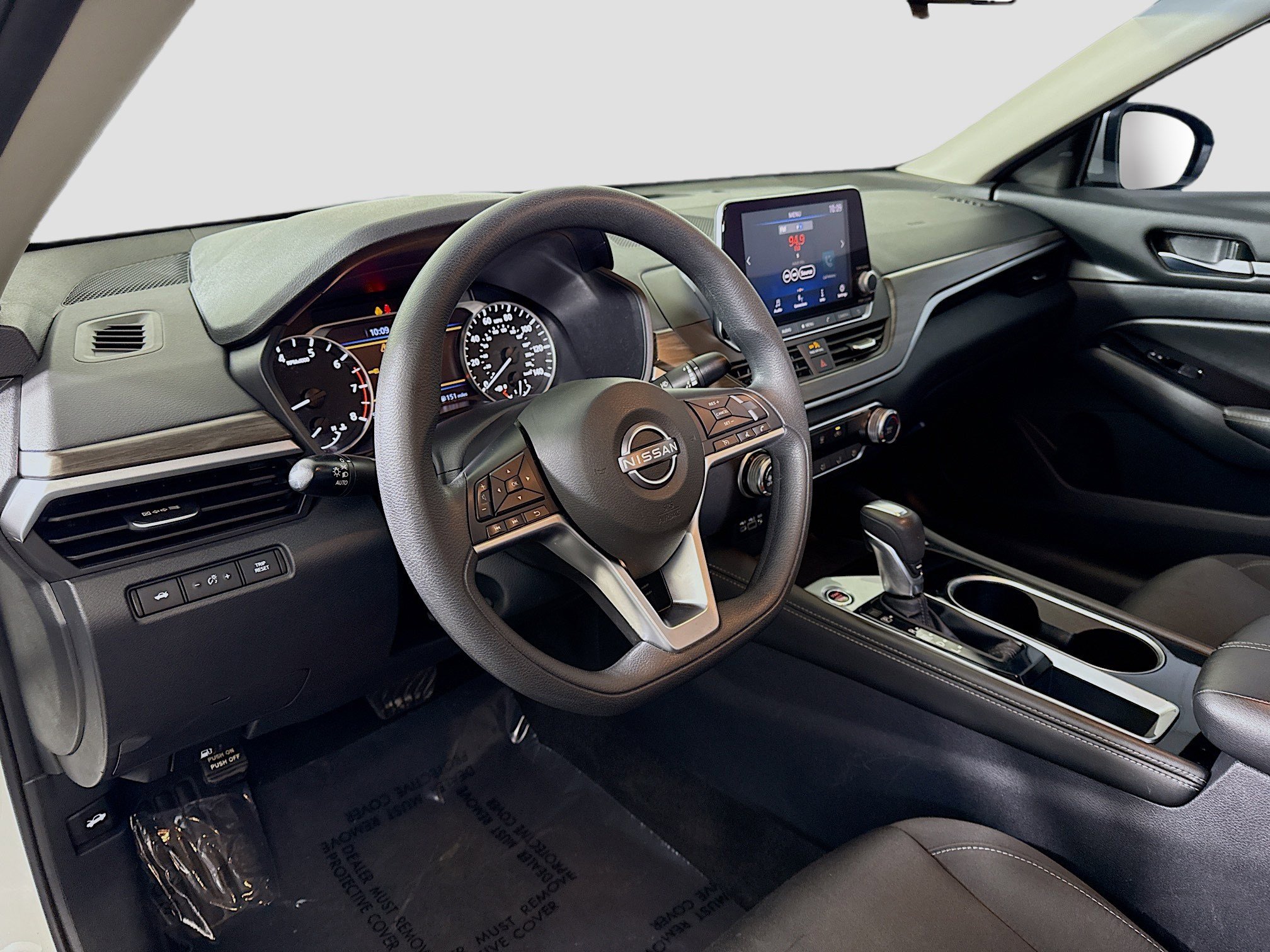 Used 2023 Nissan Altima 2.5 SV image 23