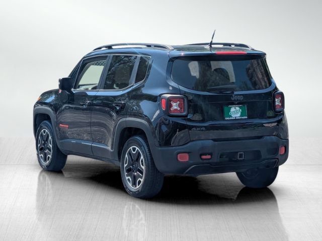 Used 2016 Jeep Renegade Trailhawk w/ Premium Trailhawk Package AWD/4WD image 6