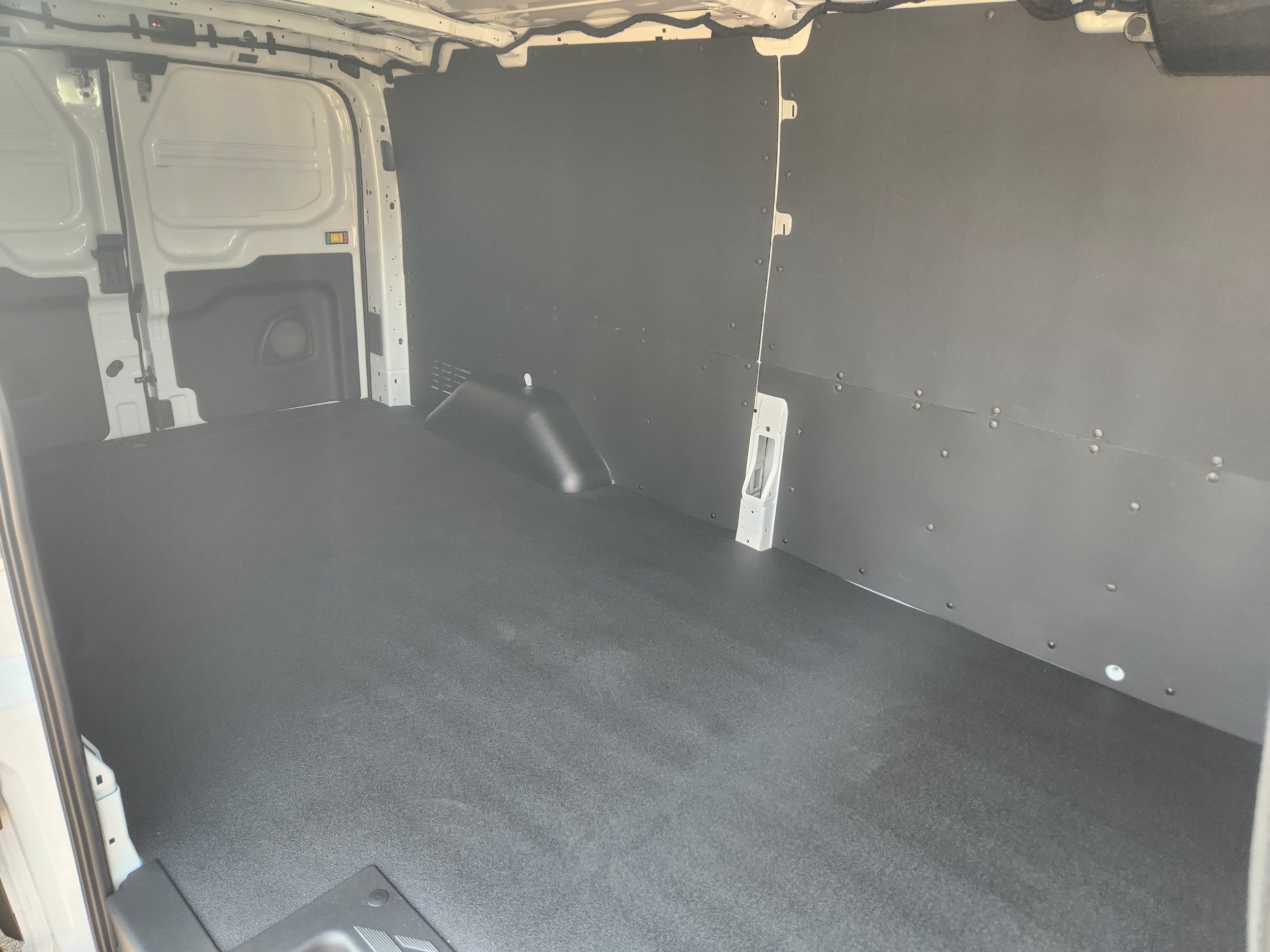 New 2026 Ford Transit 150 Low Roof w/ Load Area Protection Package RWD image 21