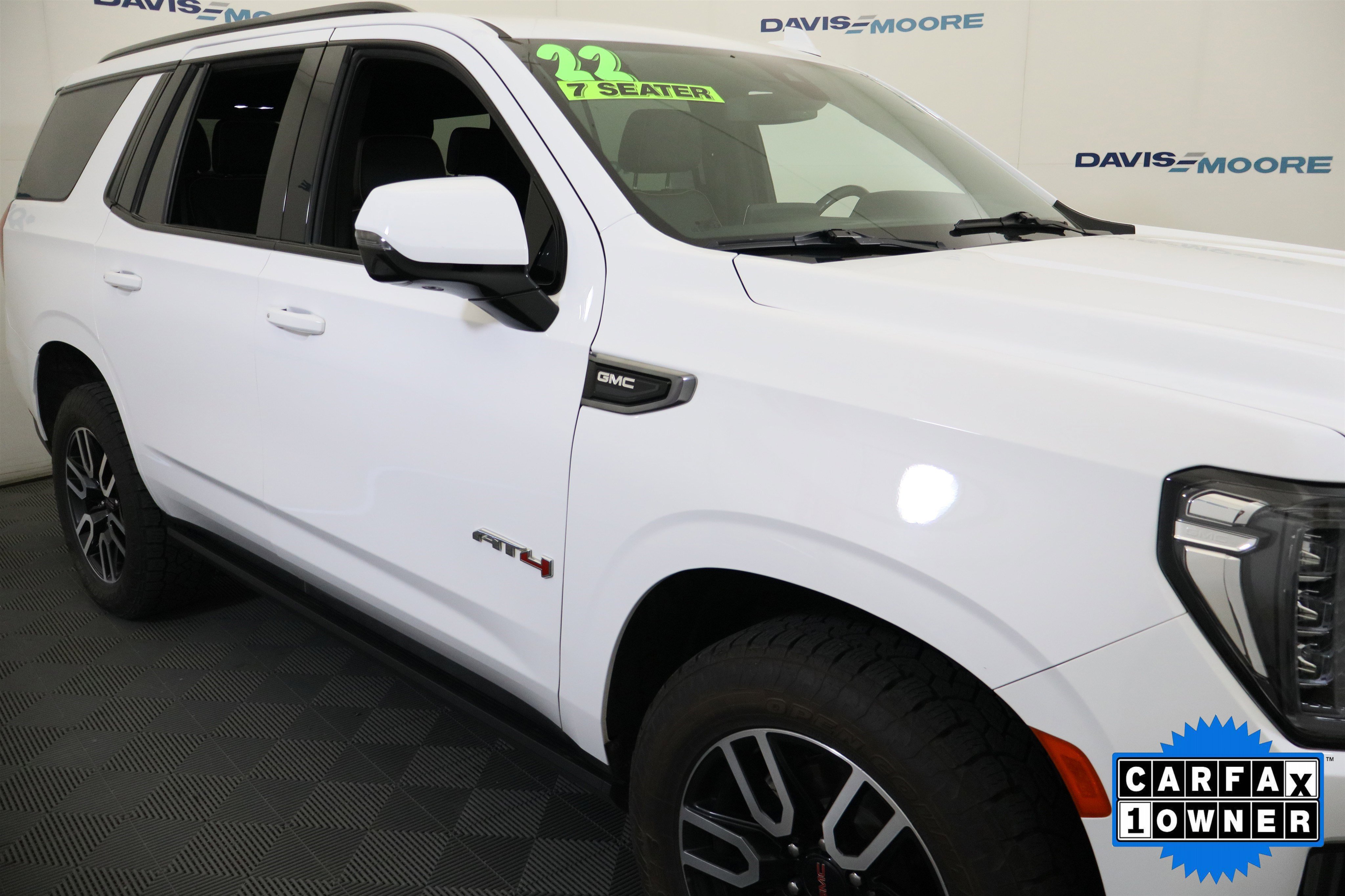 Used 2022 GMC Yukon AT4 w/ Technology Package image 4