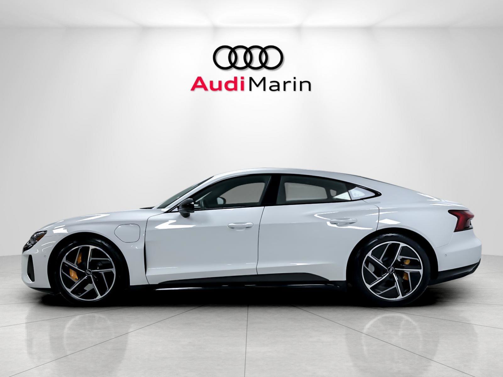 Used 2023 Audi RS e-tron GT w/ Carbon Performance Package AWD/4WD image 2