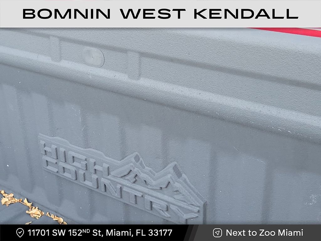 Used 2020 Chevrolet Silverado 1500 High Country w/ Technology Package image 11