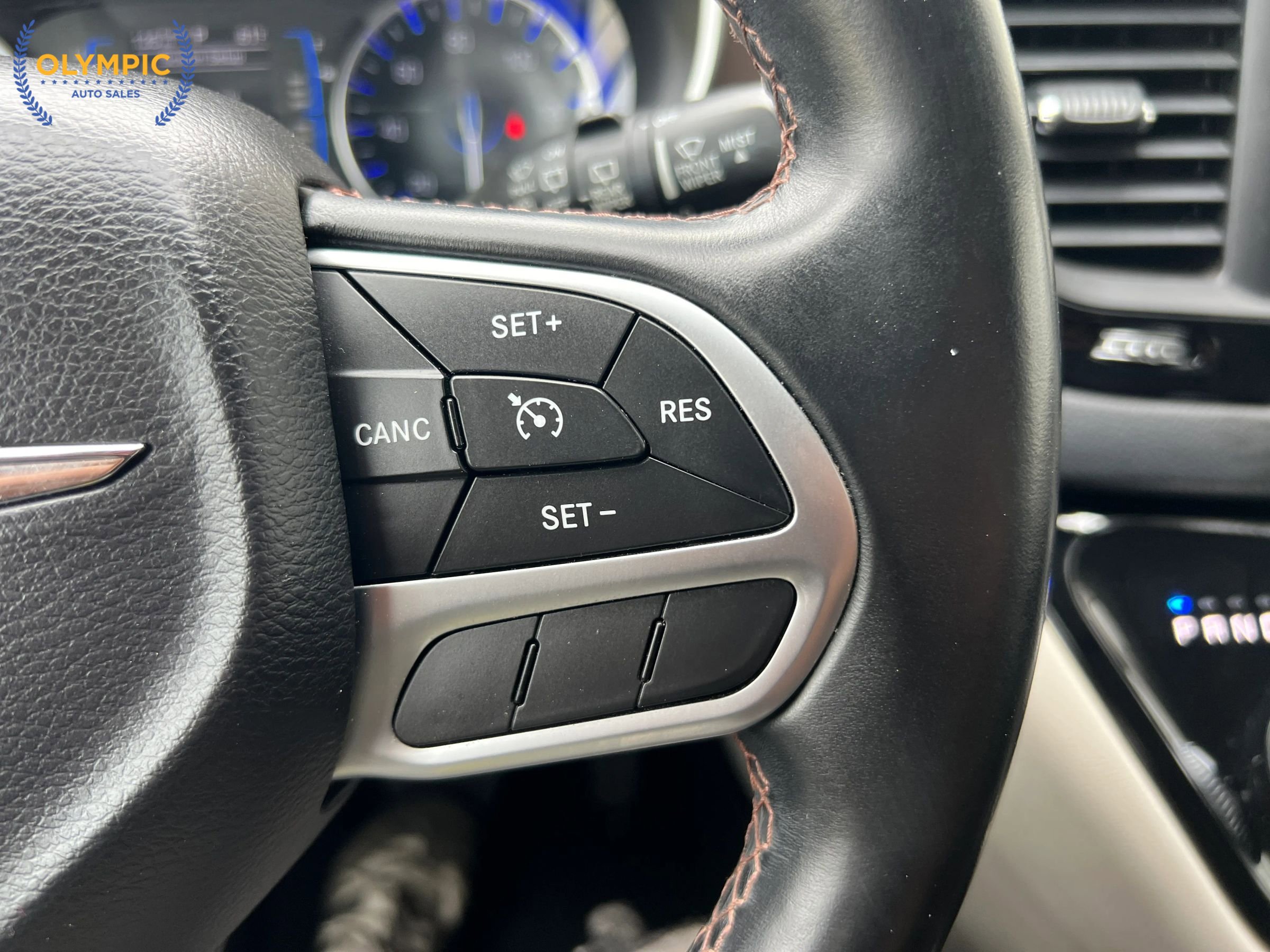 Used 2017 Chrysler Pacifica Touring-L image 24