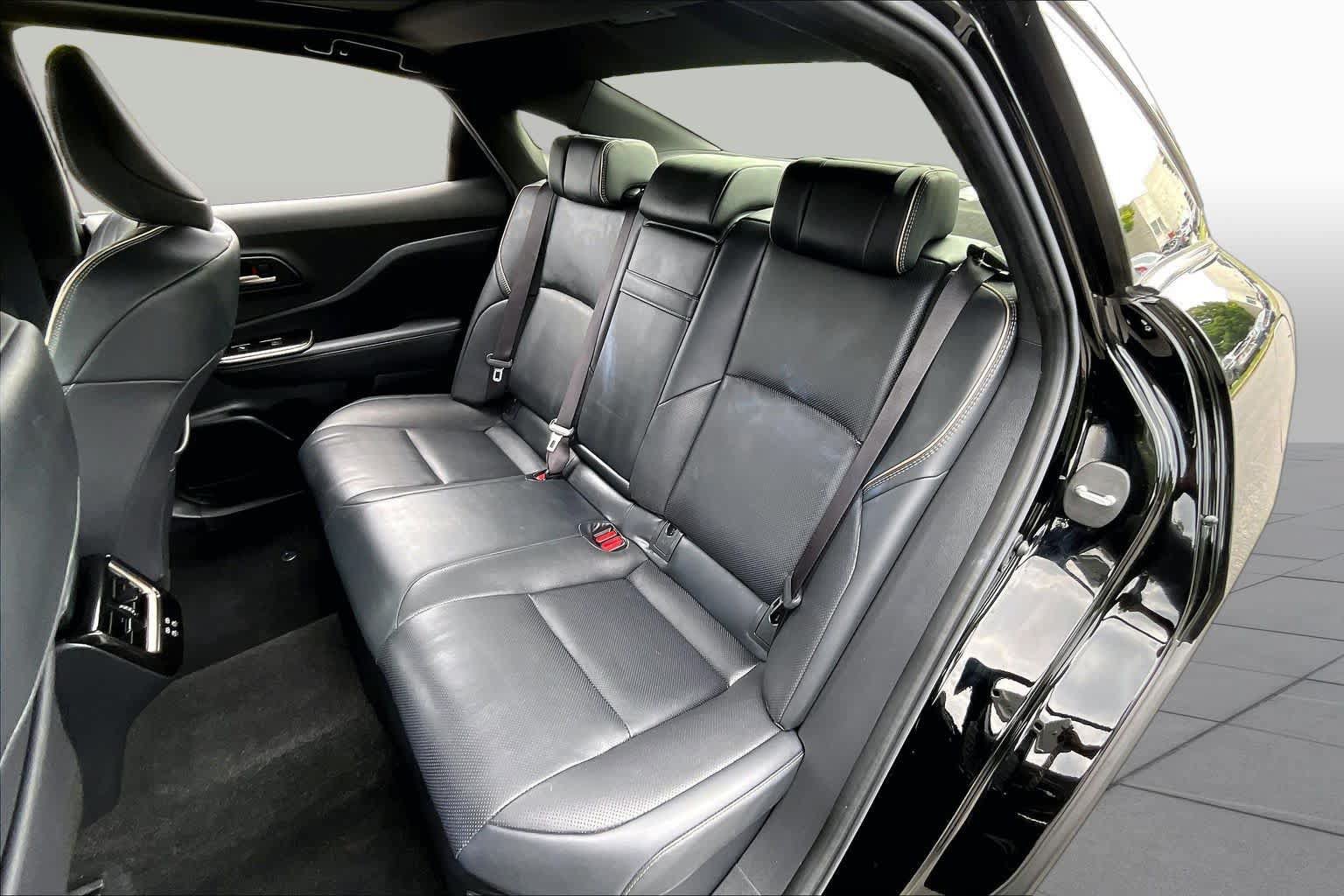 Used 2024 Toyota Crown Platinum AWD/4WD image 20