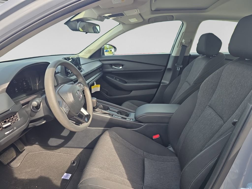 Certified 2025 Honda Accord SE image 10