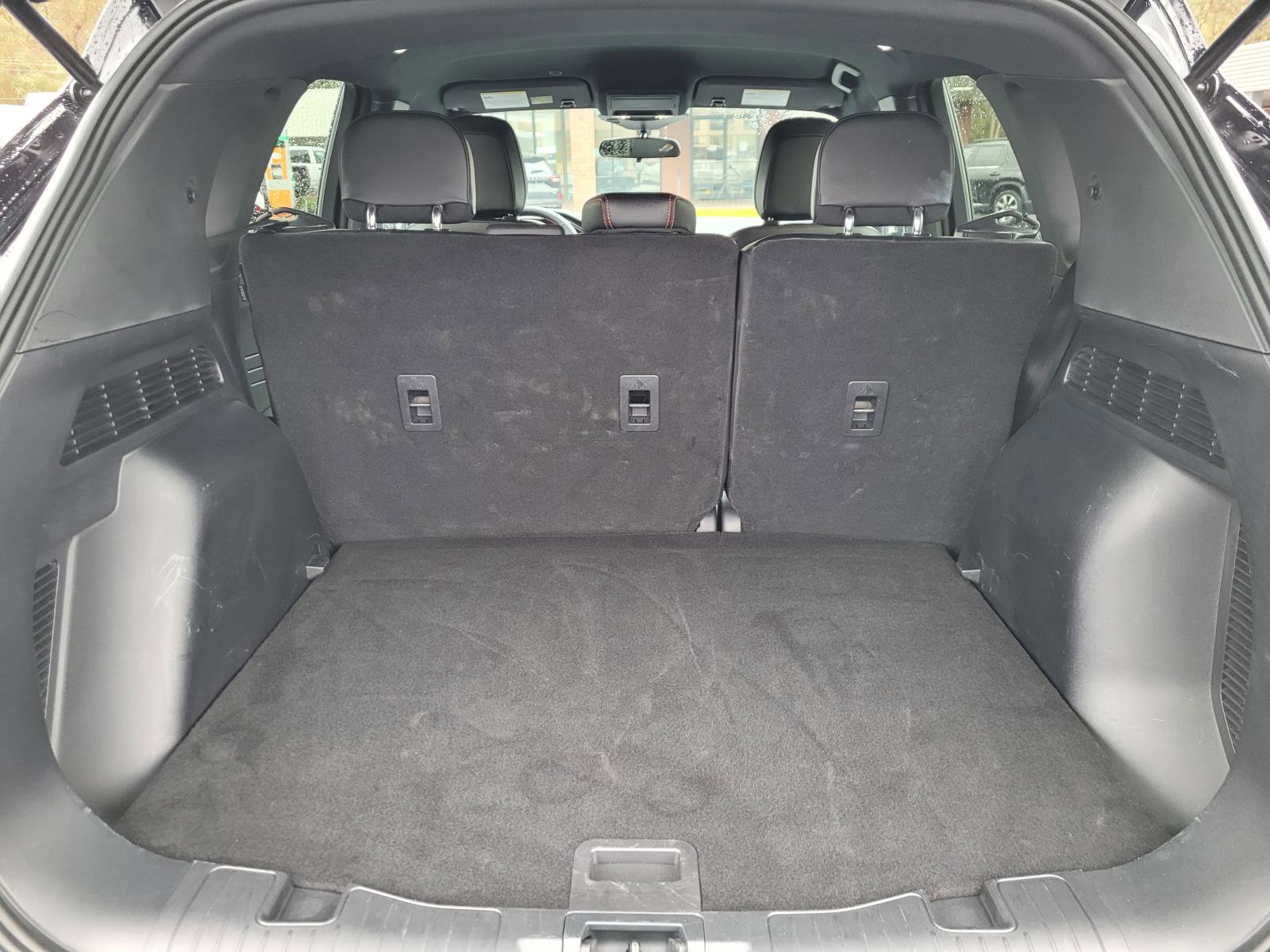 Used 2025 Ford Escape ST-Line AWD/4WD image 17
