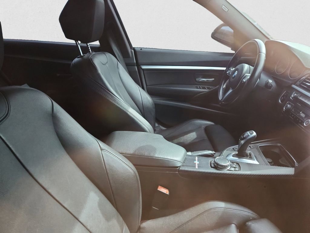 Used 2016 BMW 335i Gran Turismo xDrive image 11