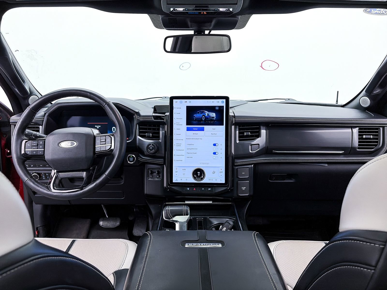 Used 2023 Ford F150 Lightning Platinum image 37