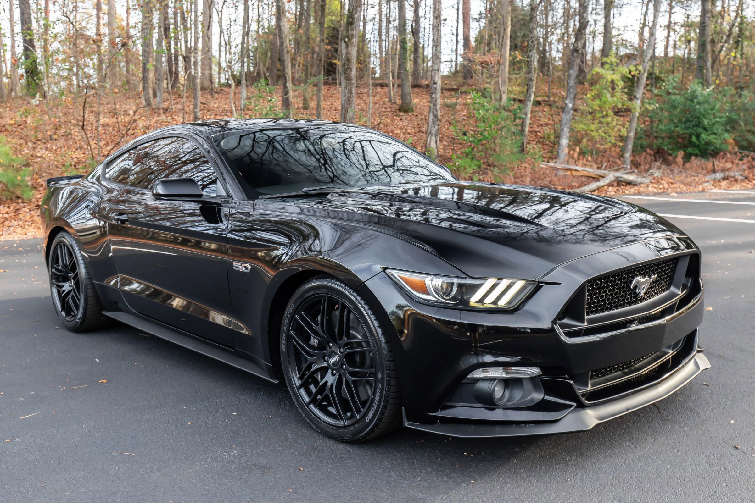 Used 2017 Ford Mustang GT w/ GT Performance Package image 9