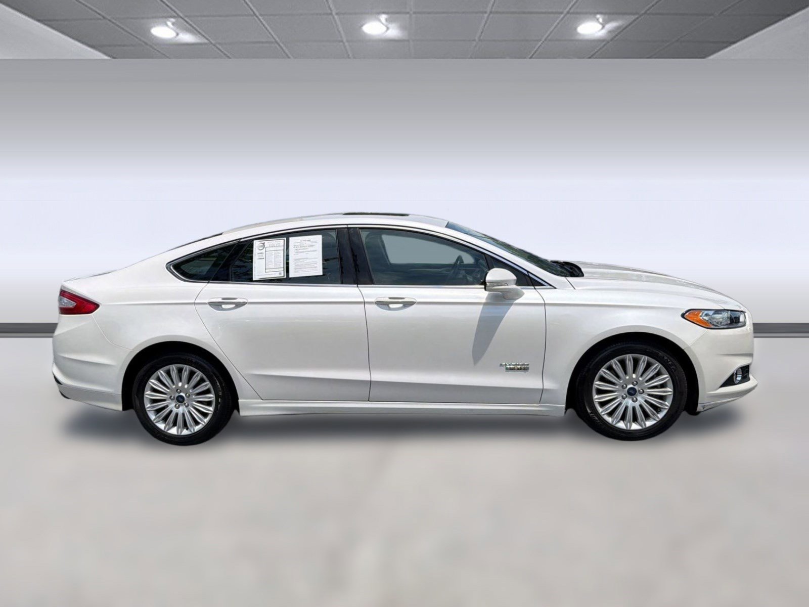 Used 2014 Ford Fusion Energi SE FWD image 8