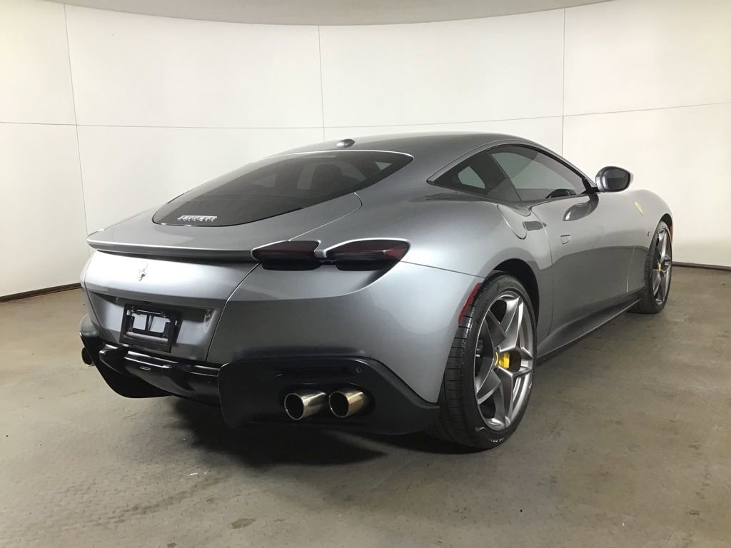 Used 2022 Ferrari Roma image 7
