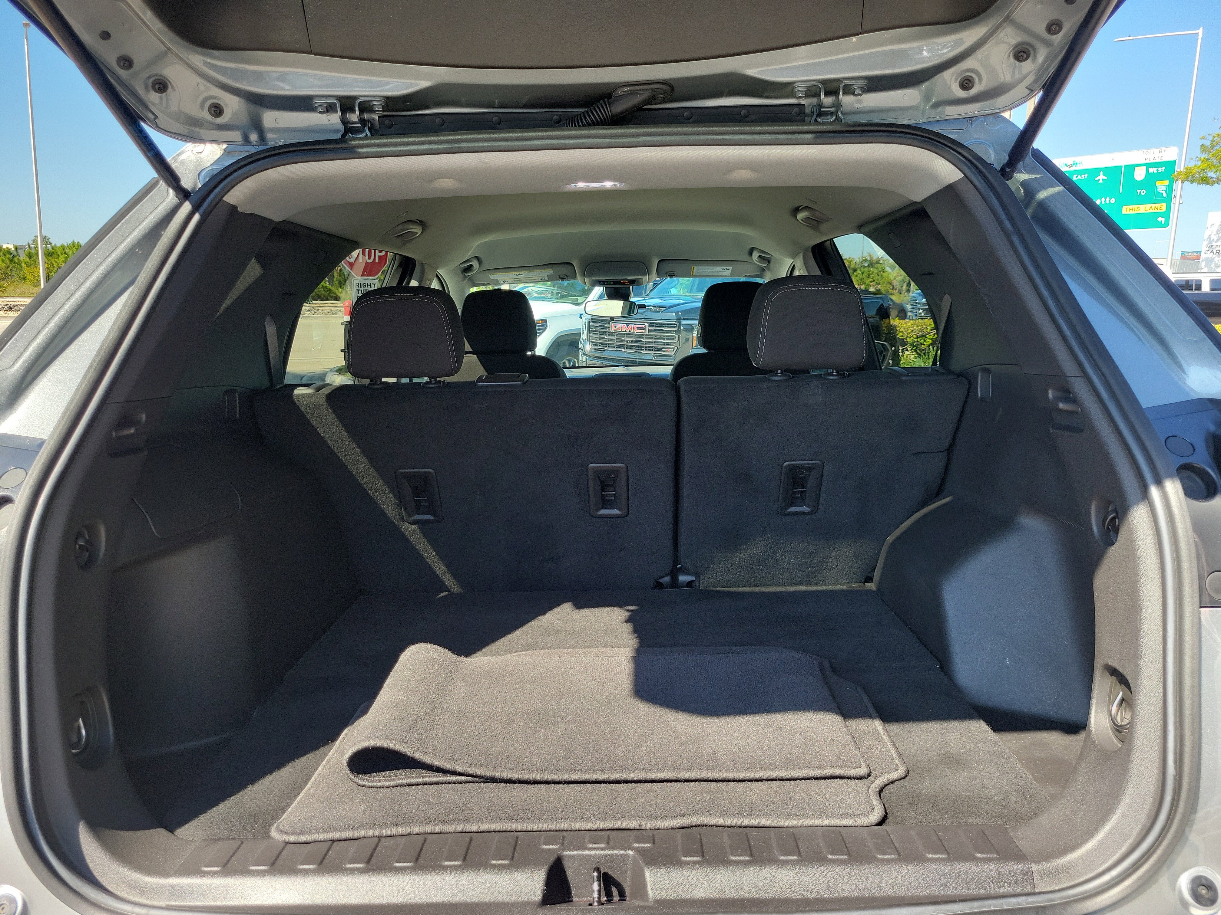 Used 2024 Chevrolet Equinox LS w/ LS Convenience Package FWD image 15