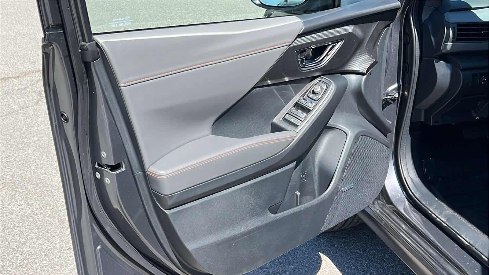 New 2026 Subaru Crosstrek 2.5i Limited w/ Crosstrek Mirror Package AWD/4WD image 23