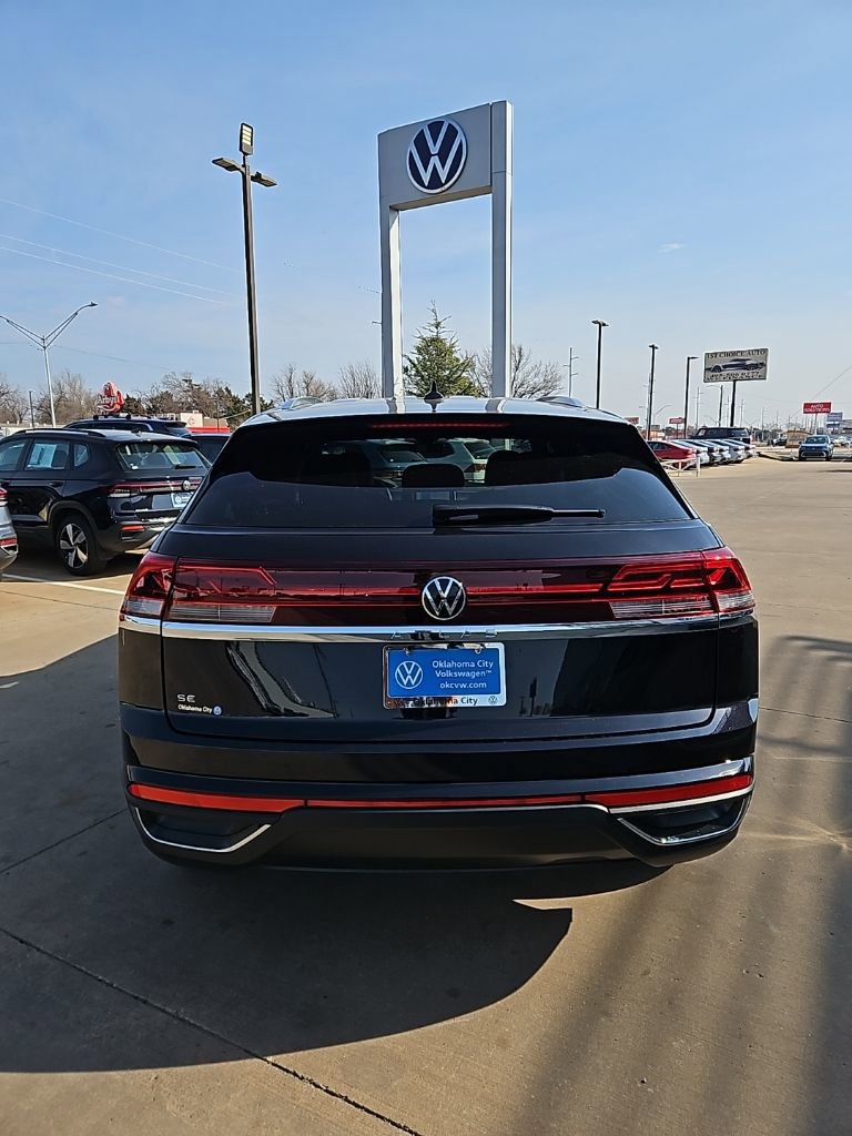 New 2026 Volkswagen Atlas Cross Sport SE FWD image 6