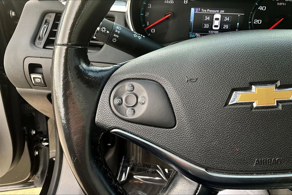 Used 2018 Chevrolet Impala LT image 25