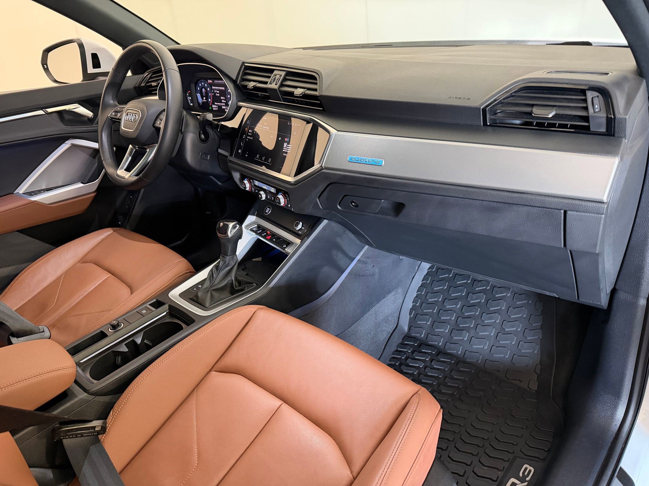 Certified 2023 Audi Q3 2.0T Premium Plus w/ Premium Plus Package AWD/4WD image 32
