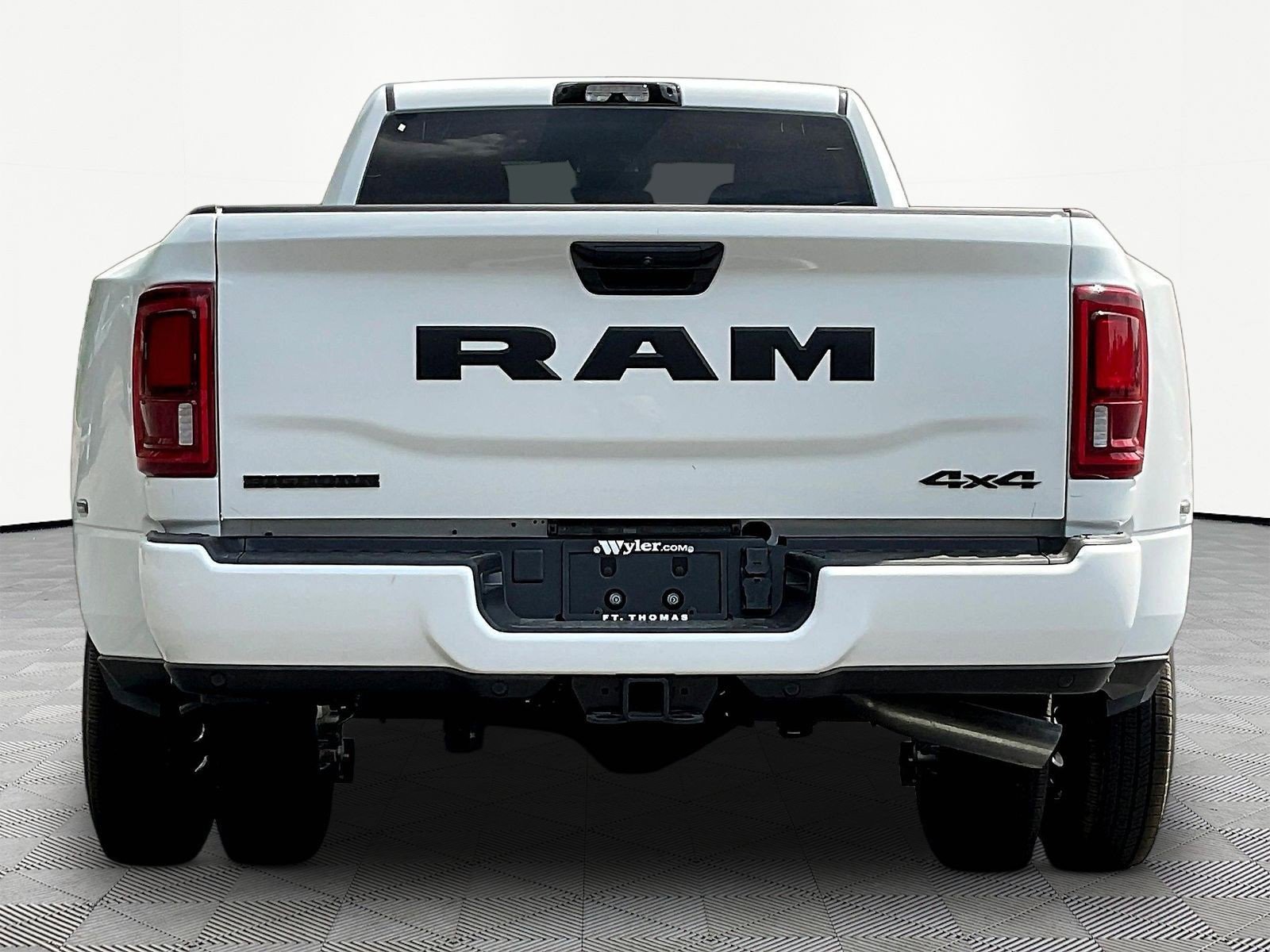 New 2026 RAM 3500 Big Horn AWD/4WD image 5