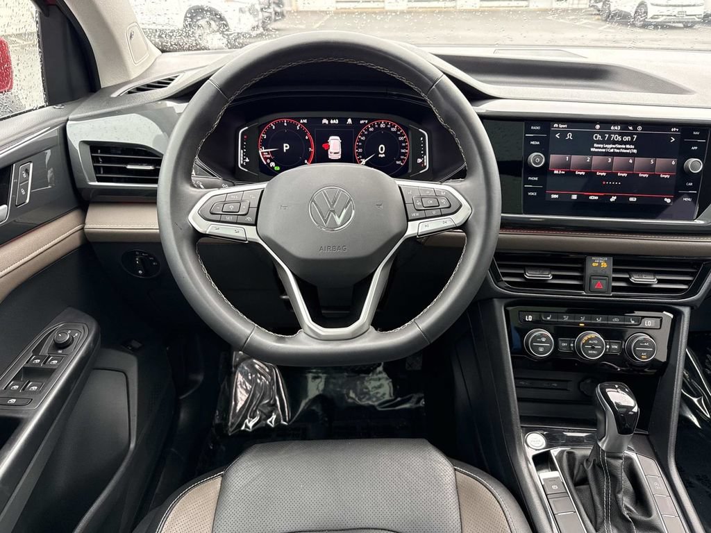 Used 2023 Volkswagen Taos SEL AWD/4WD image 13