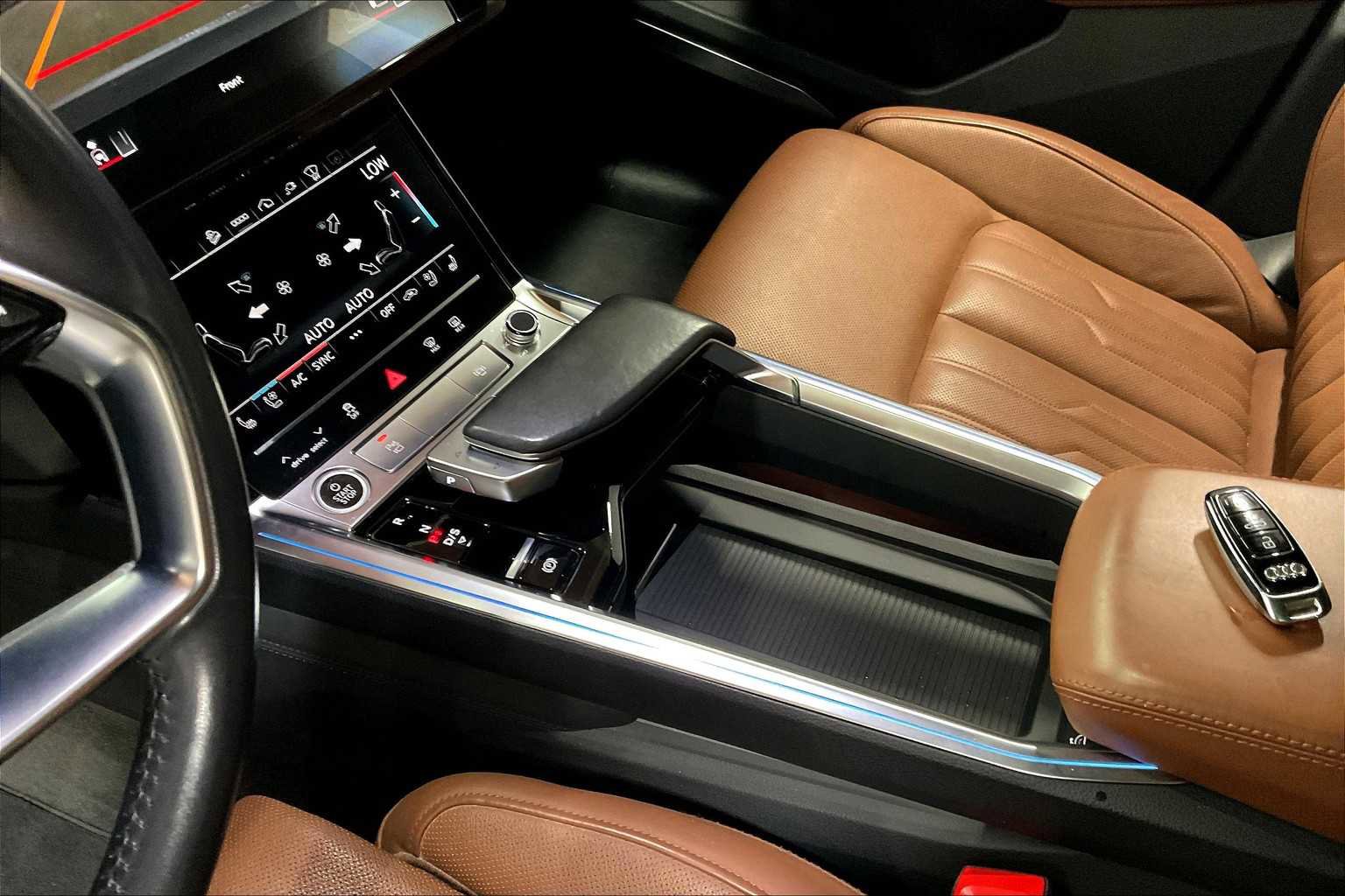 Certified 2021 Audi e-tron Prestige w/ Prestige Package image 19