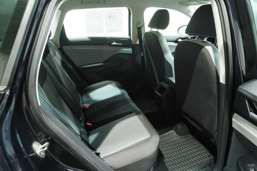 Used 2023 Volkswagen Taos S FWD image 12