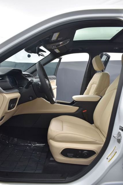 New 2026 Jeep Grand Cherokee Limited w/ Luxury Tech Group II image 9