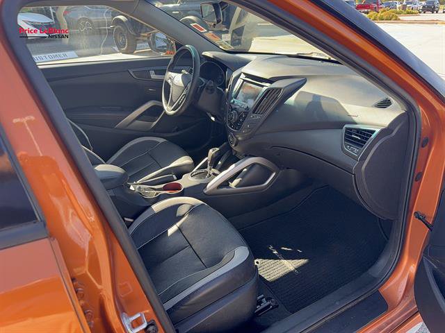 Used 2013 Hyundai Veloster Turbo w/ Ultimate Pkg FWD image 9