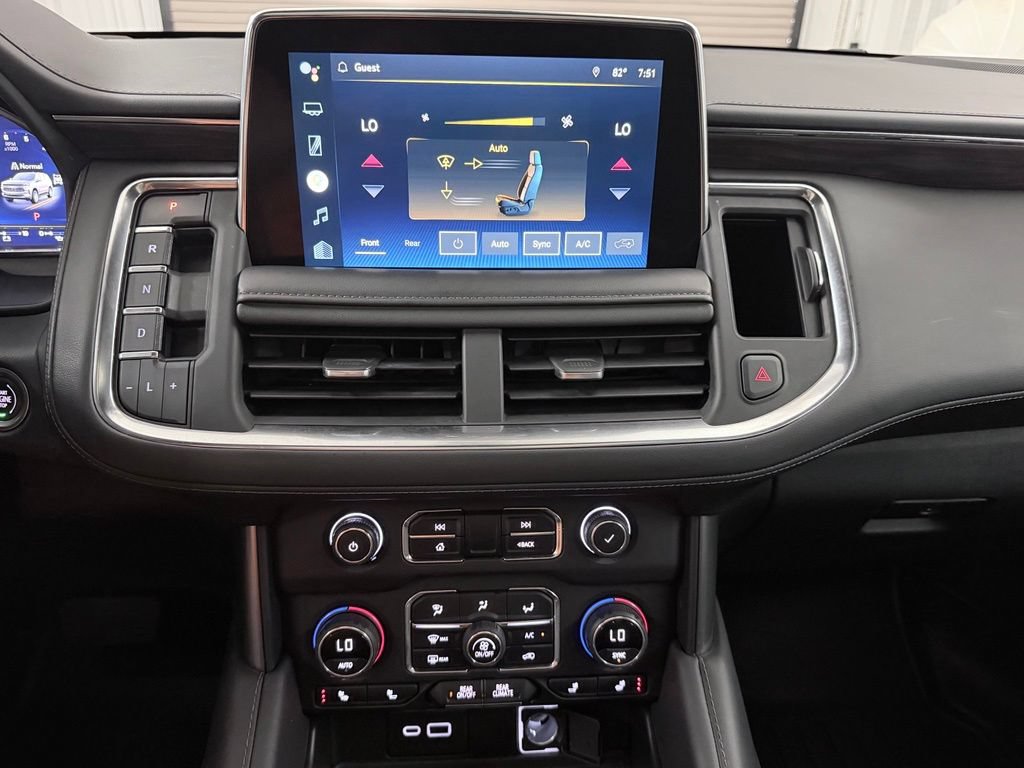 Used 2022 Chevrolet Tahoe Z71 w/ Luxury Package AWD/4WD image 28
